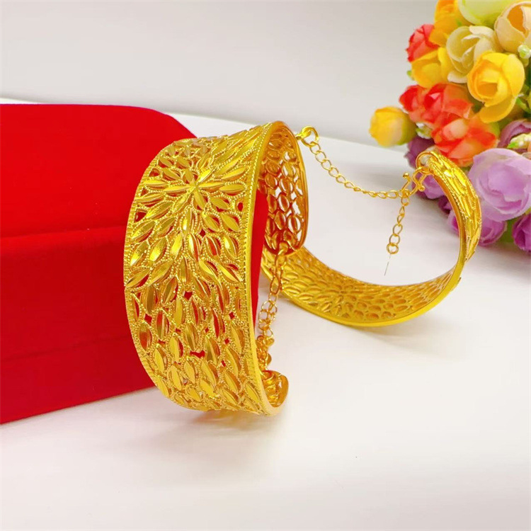 24K Gold Peacock Feather Women - Women'S Accessories New Look recension och pris