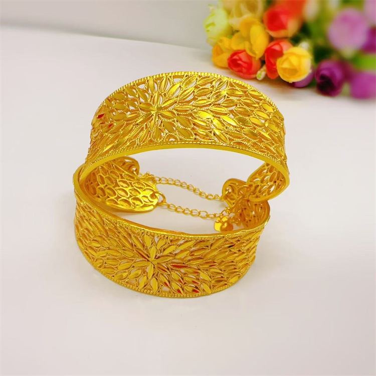 24K Gold Peacock Feather Women - Women'S Accessories New Look recension och pris