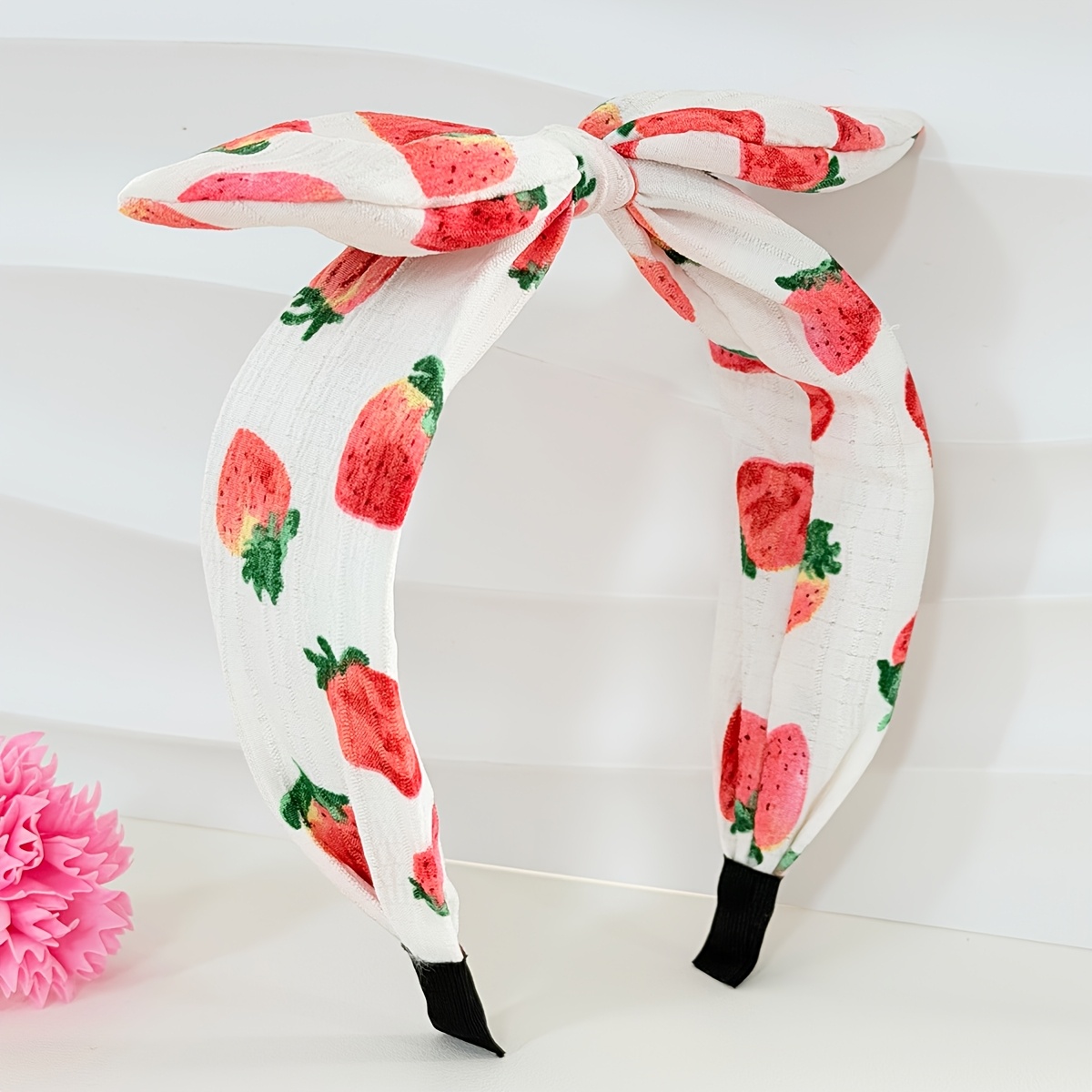 Strawberry printed bow rabbit  - Women'S Accessories Go Outdoors recension och pris