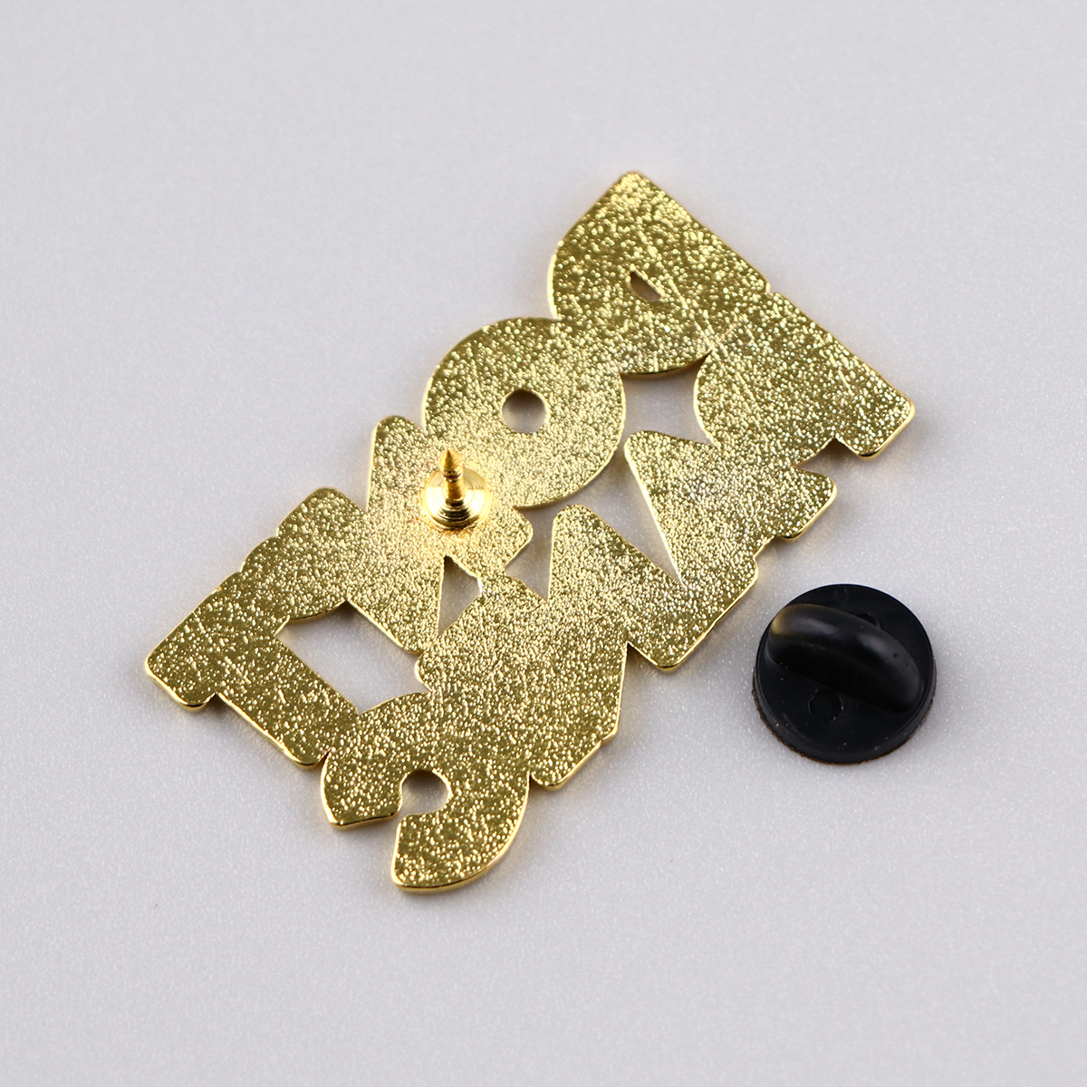 Vintage Enamel Pin Brooch Funn - Women'S Clothing And Accessories recension och pris